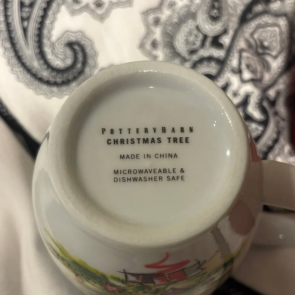 Pottery Barn‎ Christmas Tree Mug set of 4 in the box
